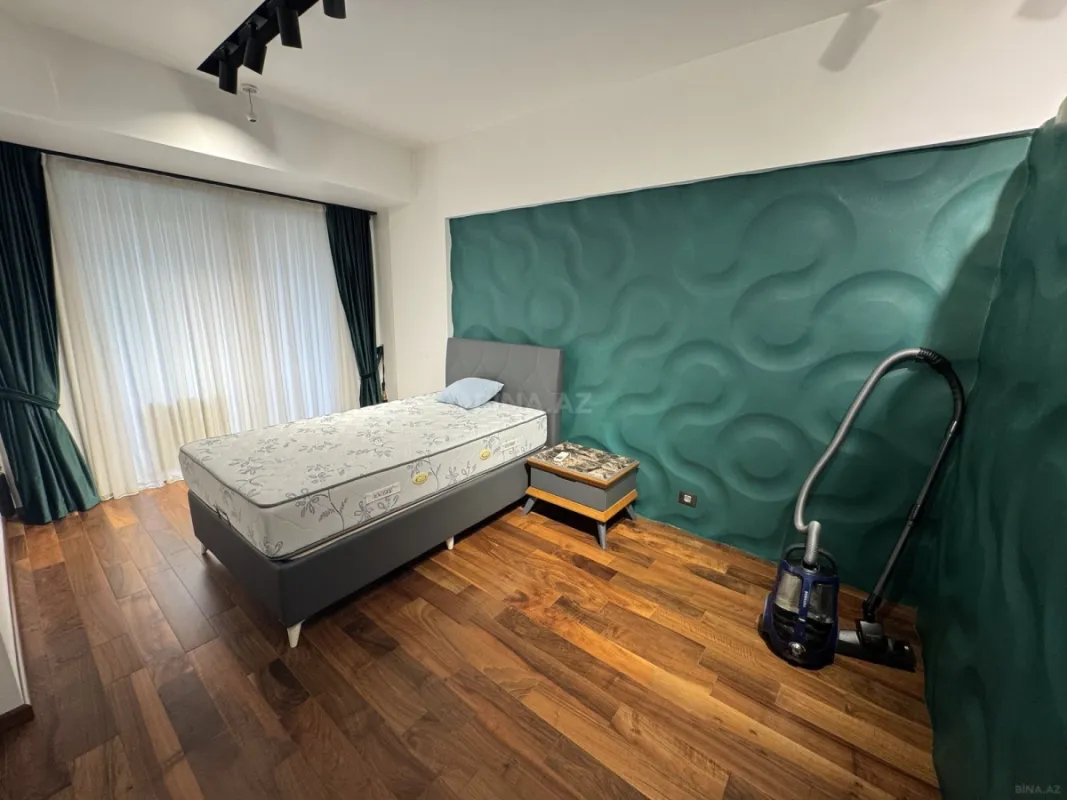 Kirayə verilir 3 otaqlı mənzil 145 m²