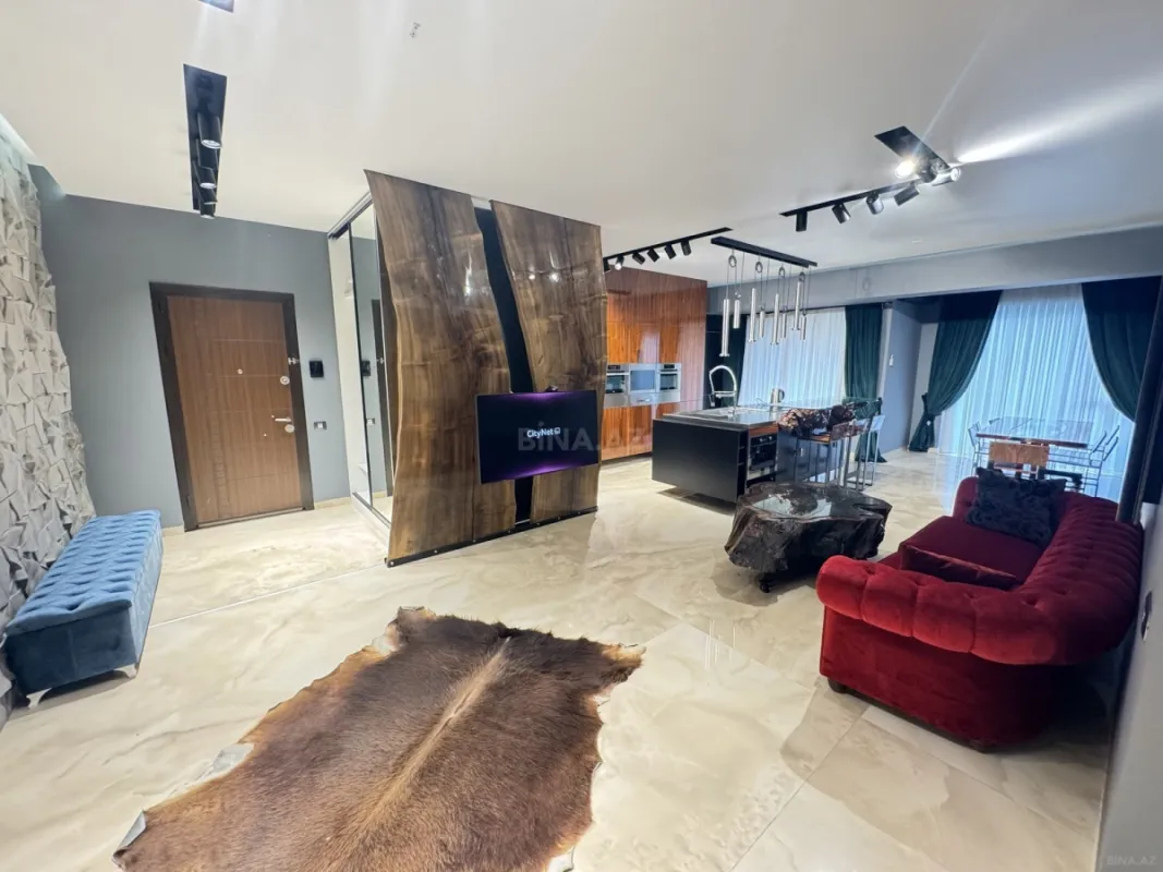 Kirayə verilir 3 otaqlı mənzil 145 m²