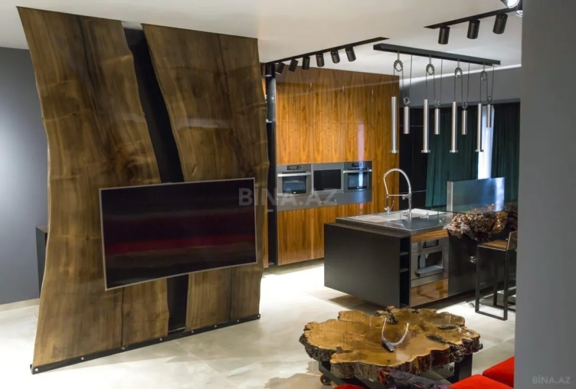 Kirayə verilir 3 otaqlı mənzil 145 m²