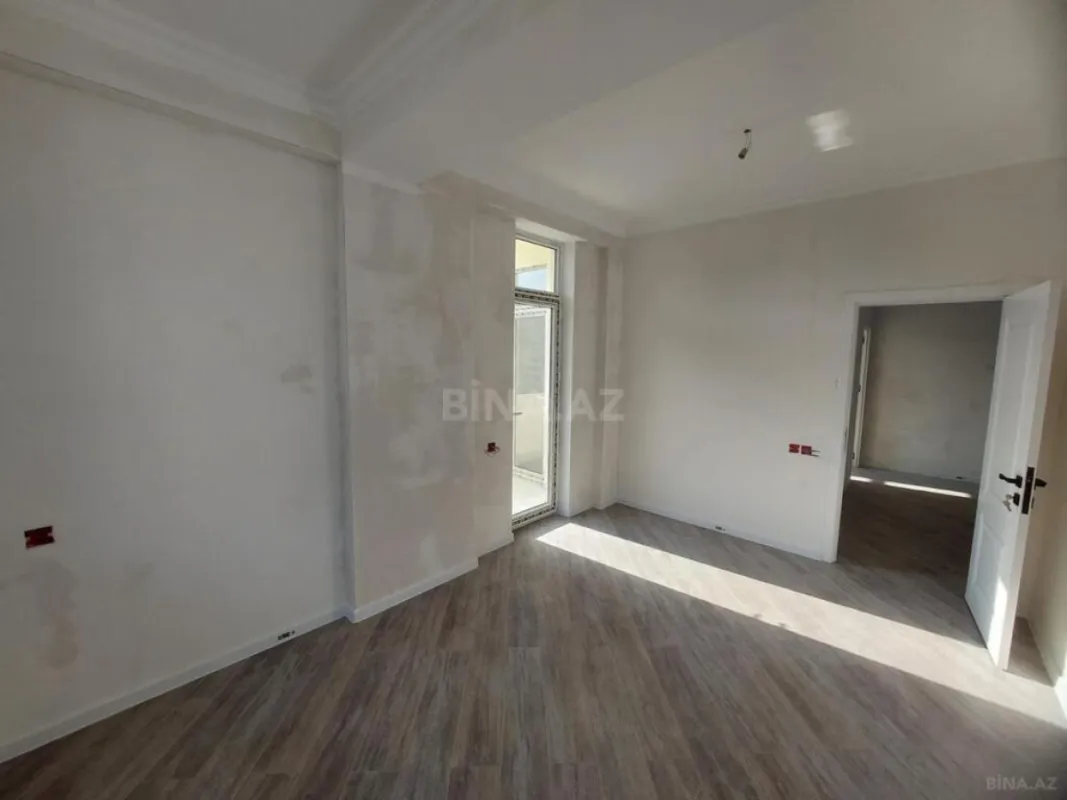 Satılır 3 otaqlı mənzil 115 m²
