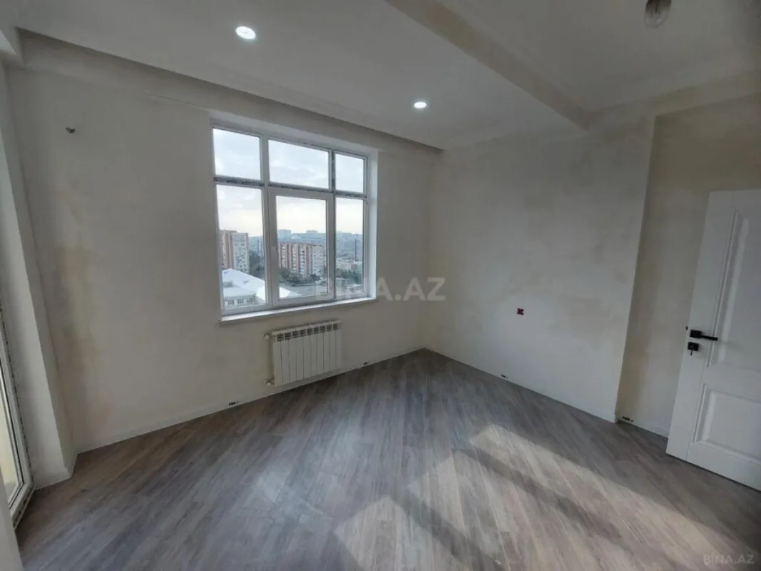 Satılır 3 otaqlı mənzil 115 m²