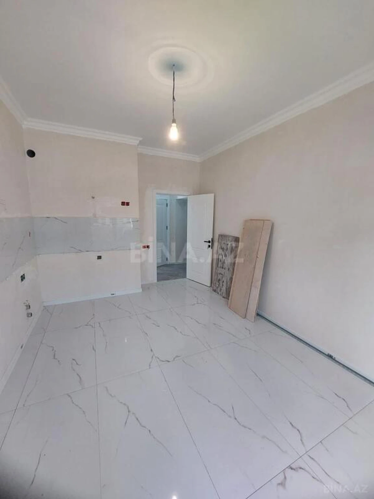 Satılır 3 otaqlı mənzil 115 m²