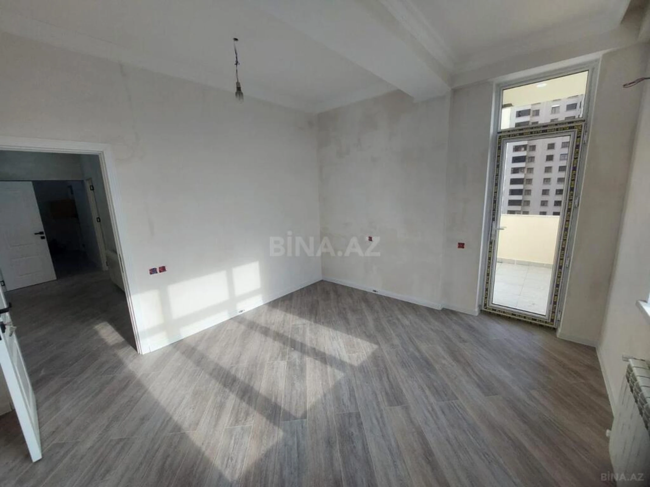 Satılır 3 otaqlı mənzil 115 m²