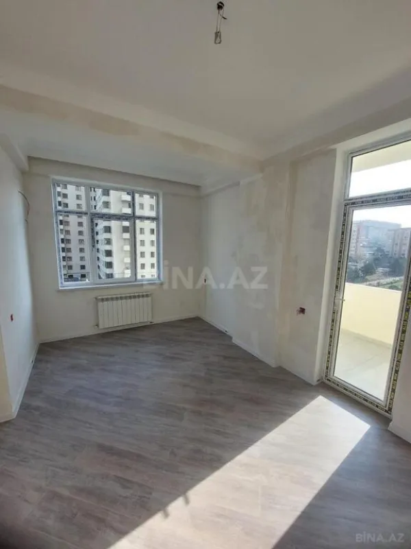 Satılır 3 otaqlı mənzil 115 m²
