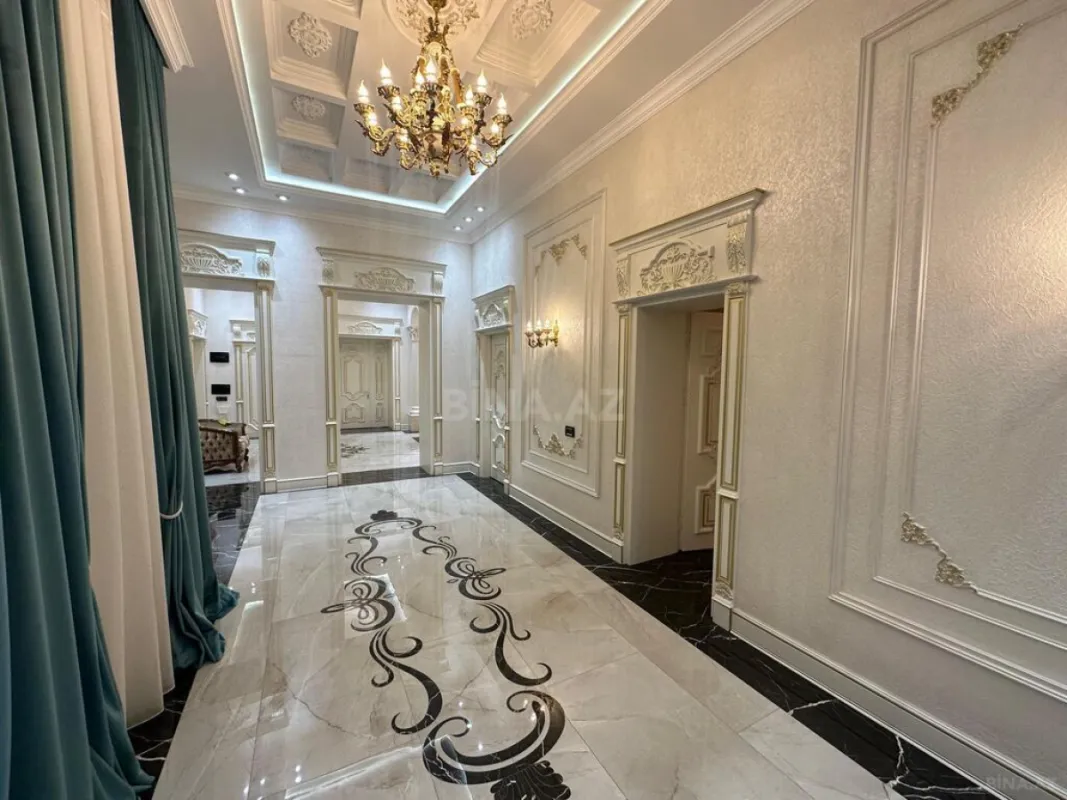 Satılır 3 otaqlı mənzil 215 m²