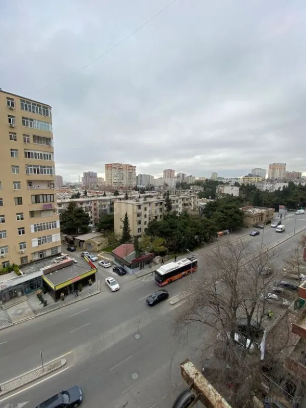 Satılır 2 otaqlı mənzil 65 m²