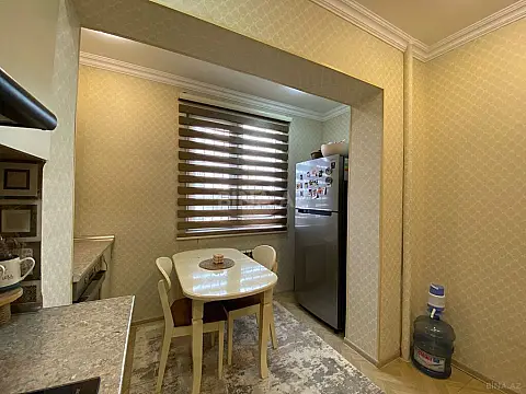 Satılır 2 otaqlı mənzil 65 m²