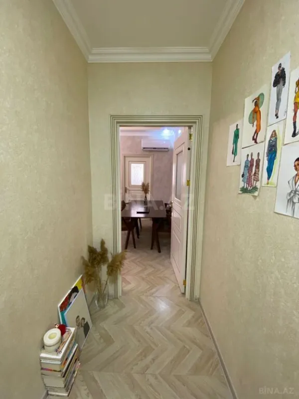 Satılır 2 otaqlı mənzil 65 m²
