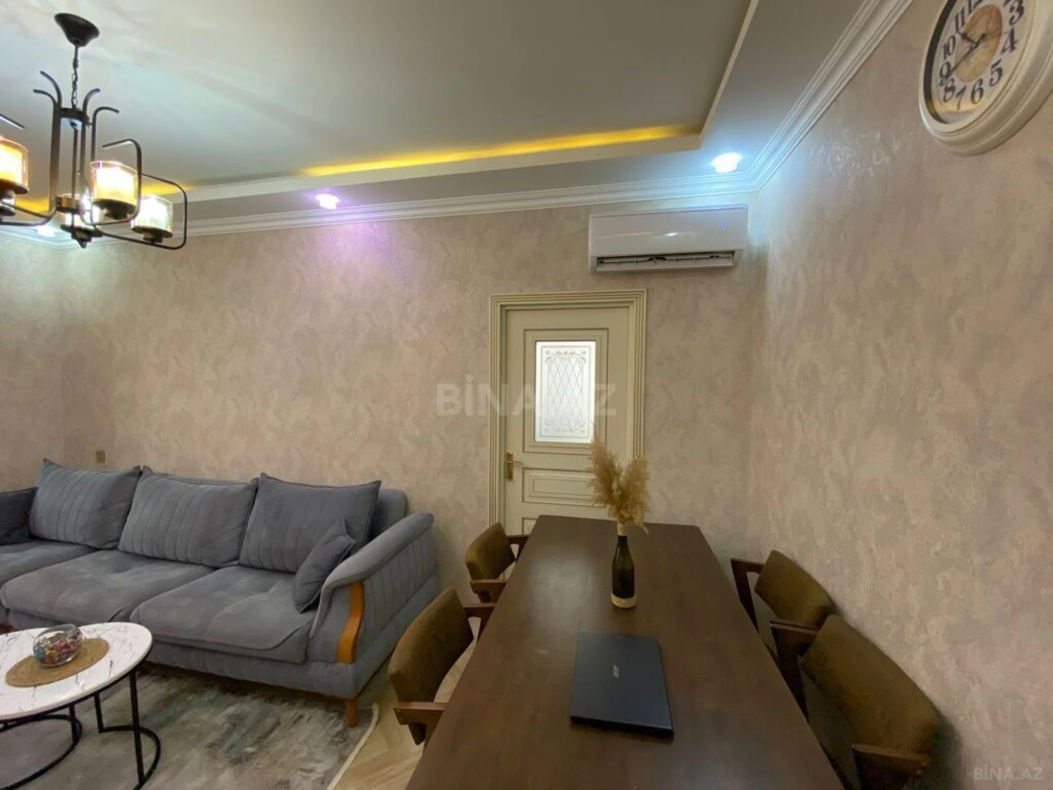 Satılır 2 otaqlı mənzil 65 m²