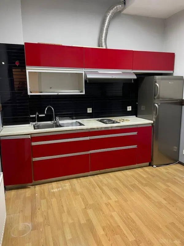 Kirayə verilir 5 otaqlı ofis 200 m²