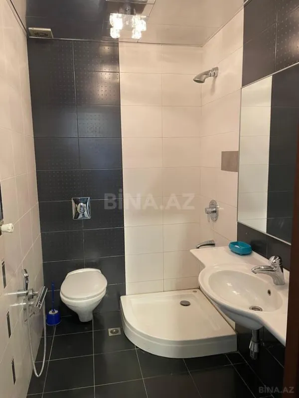 Kirayə verilir 5 otaqlı ofis 200 m²