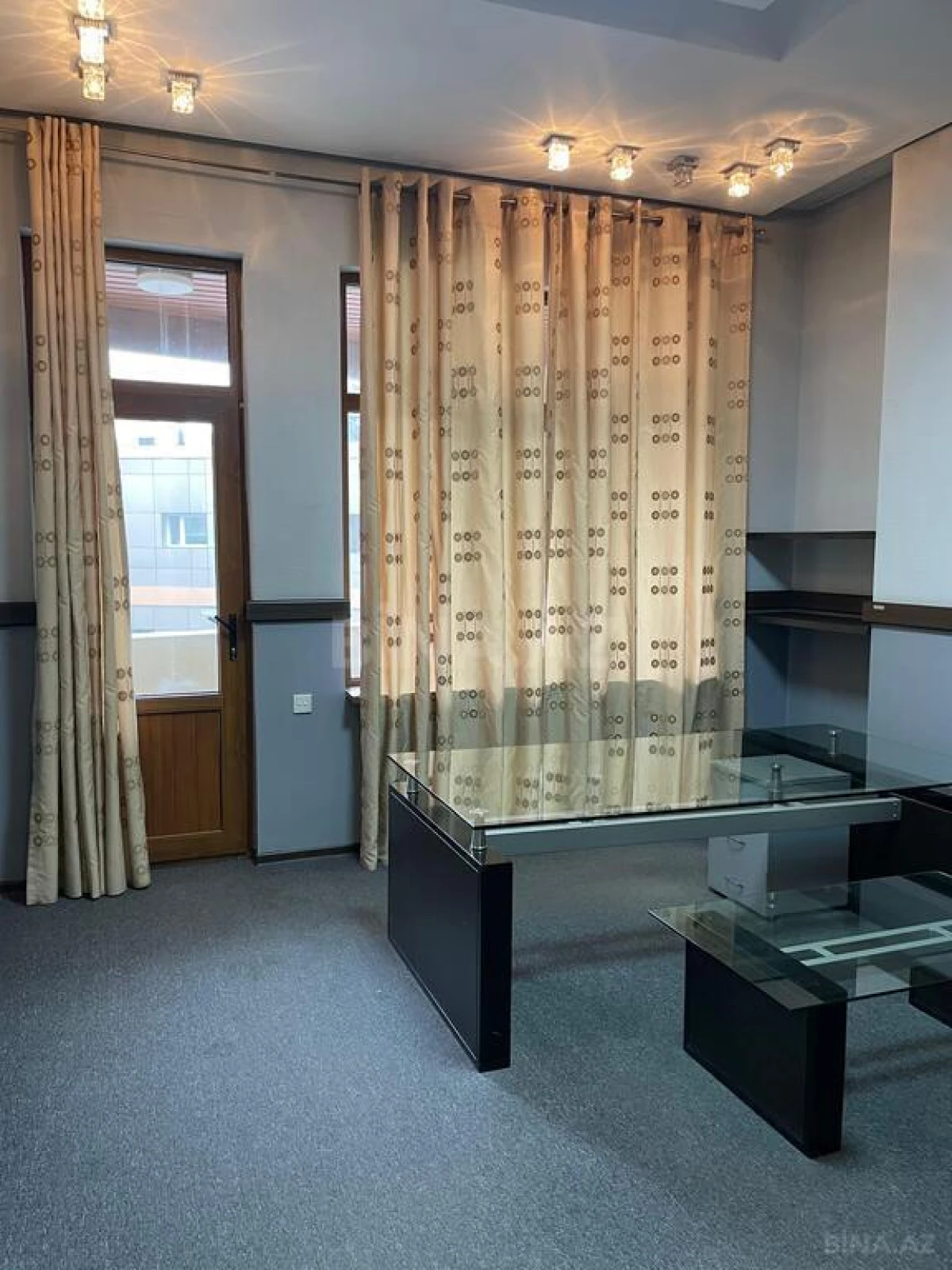 Kirayə verilir 5 otaqlı ofis 200 m²