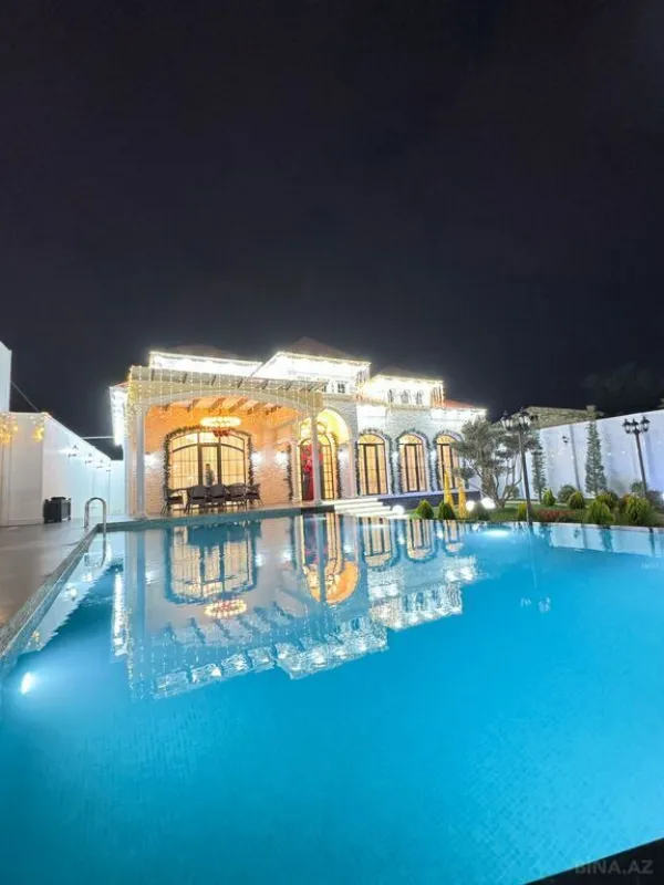 Satılır 5 otaqlı həyət evi 280 m²