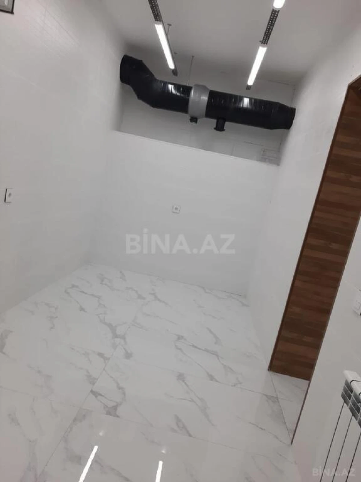 Satılır obyekt 121 m²