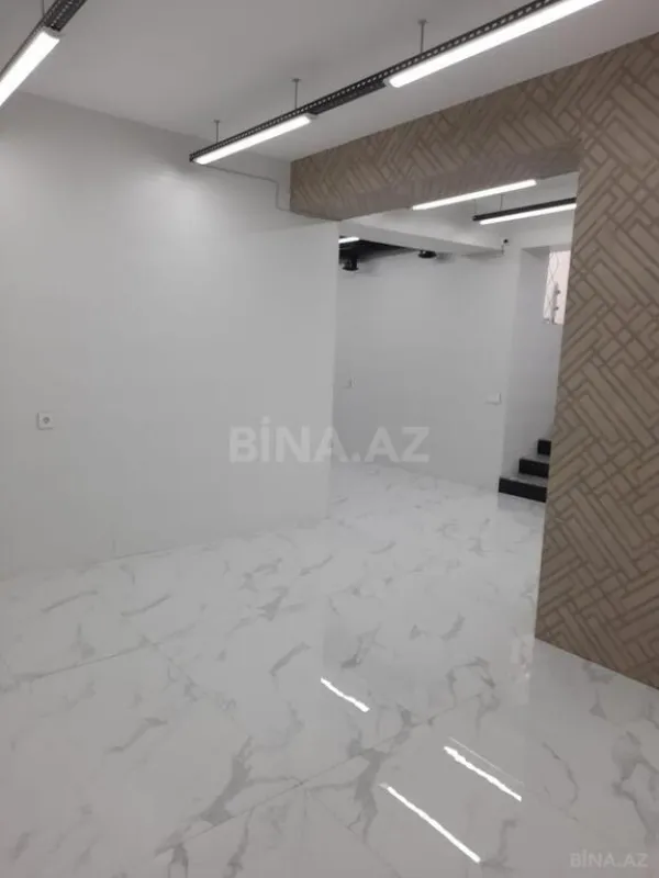 Satılır obyekt 121 m²