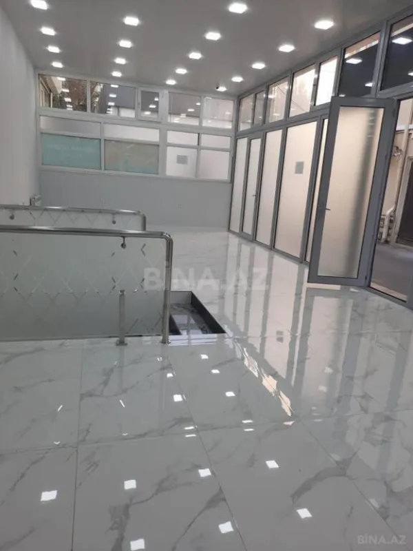 Satılır obyekt 121 m²