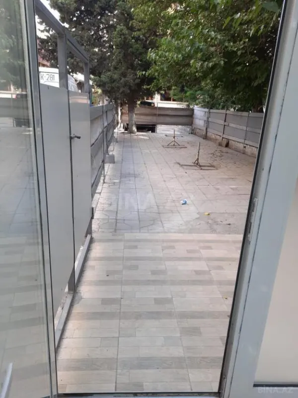 Satılır obyekt 121 m²