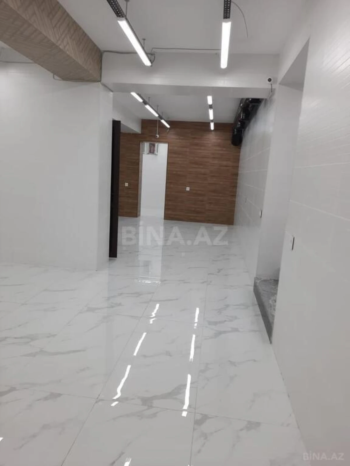 Satılır obyekt 121 m²