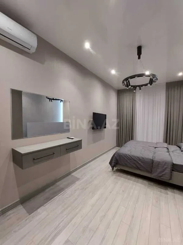 Kirayə verilir 3 otaqlı mənzil 140 m²