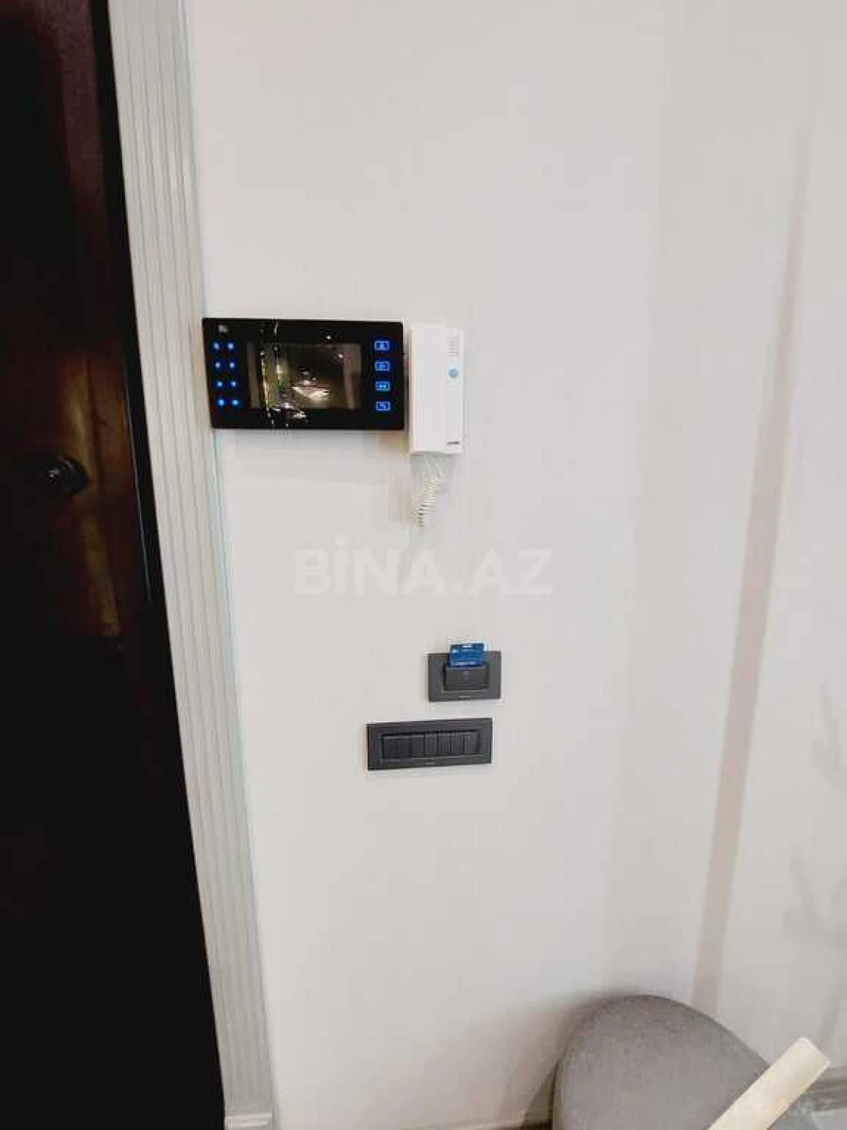 Kirayə verilir 3 otaqlı mənzil 140 m²