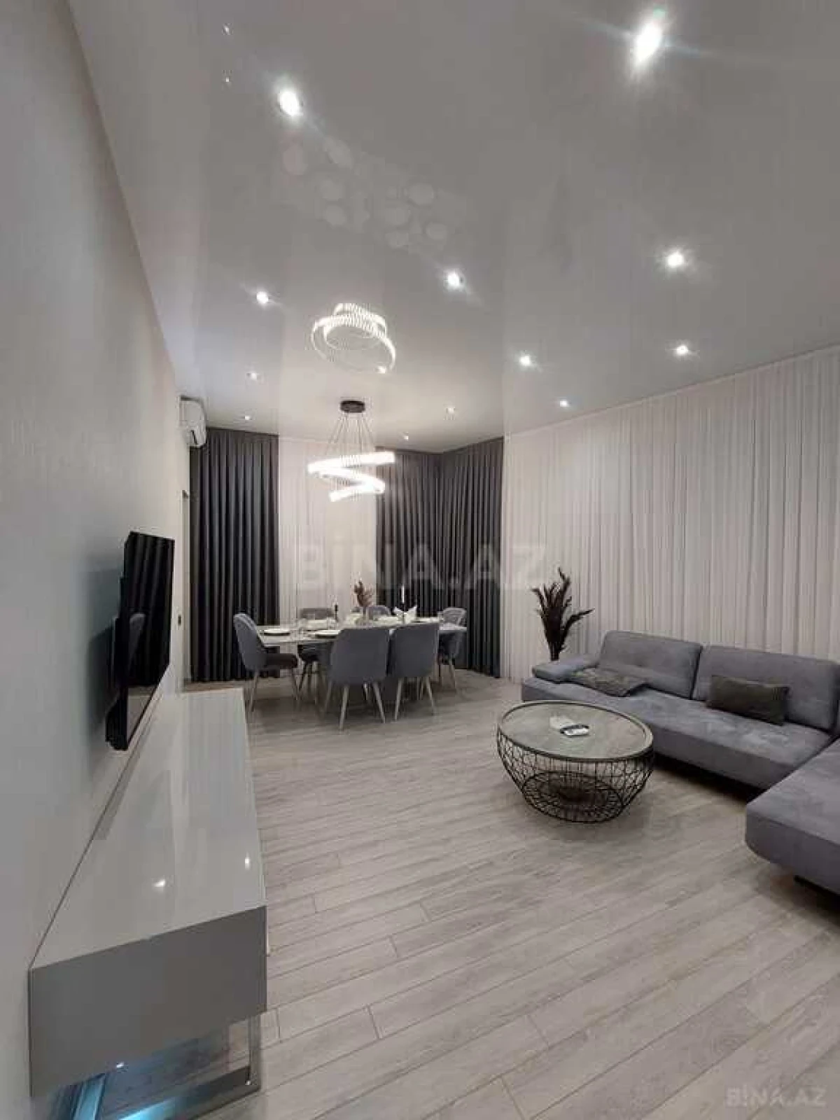 Kirayə verilir 3 otaqlı mənzil 140 m²
