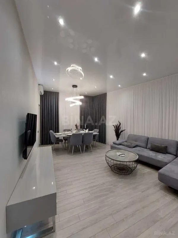 Kirayə verilir 3 otaqlı mənzil 140 m²