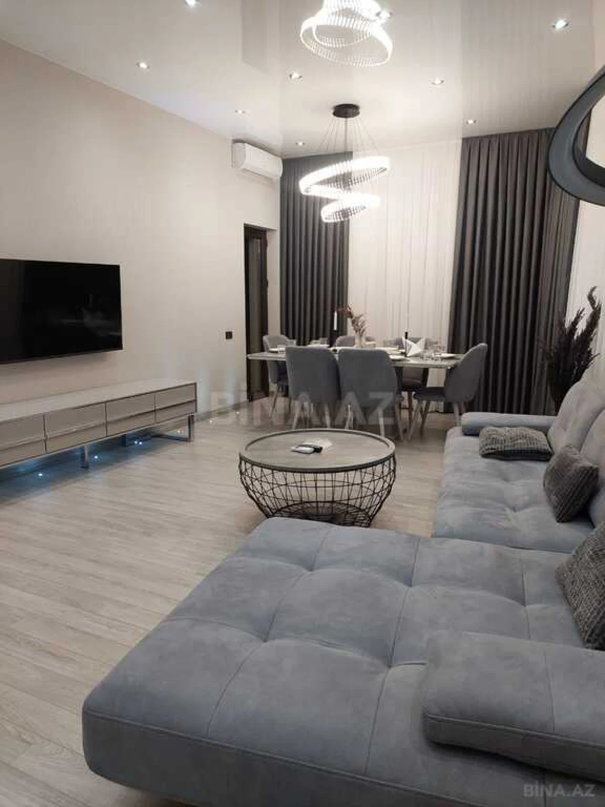 Kirayə verilir 3 otaqlı mənzil 140 m²