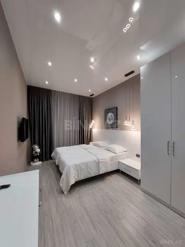 Kirayə verilir 3 otaqlı mənzil 140 m²
