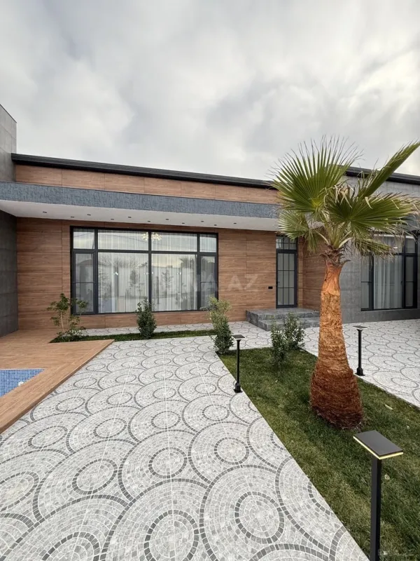 Satılır 5 otaqlı həyət evi 200 m²