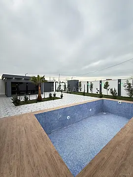 Satılır 5 otaqlı həyət evi 200 m²