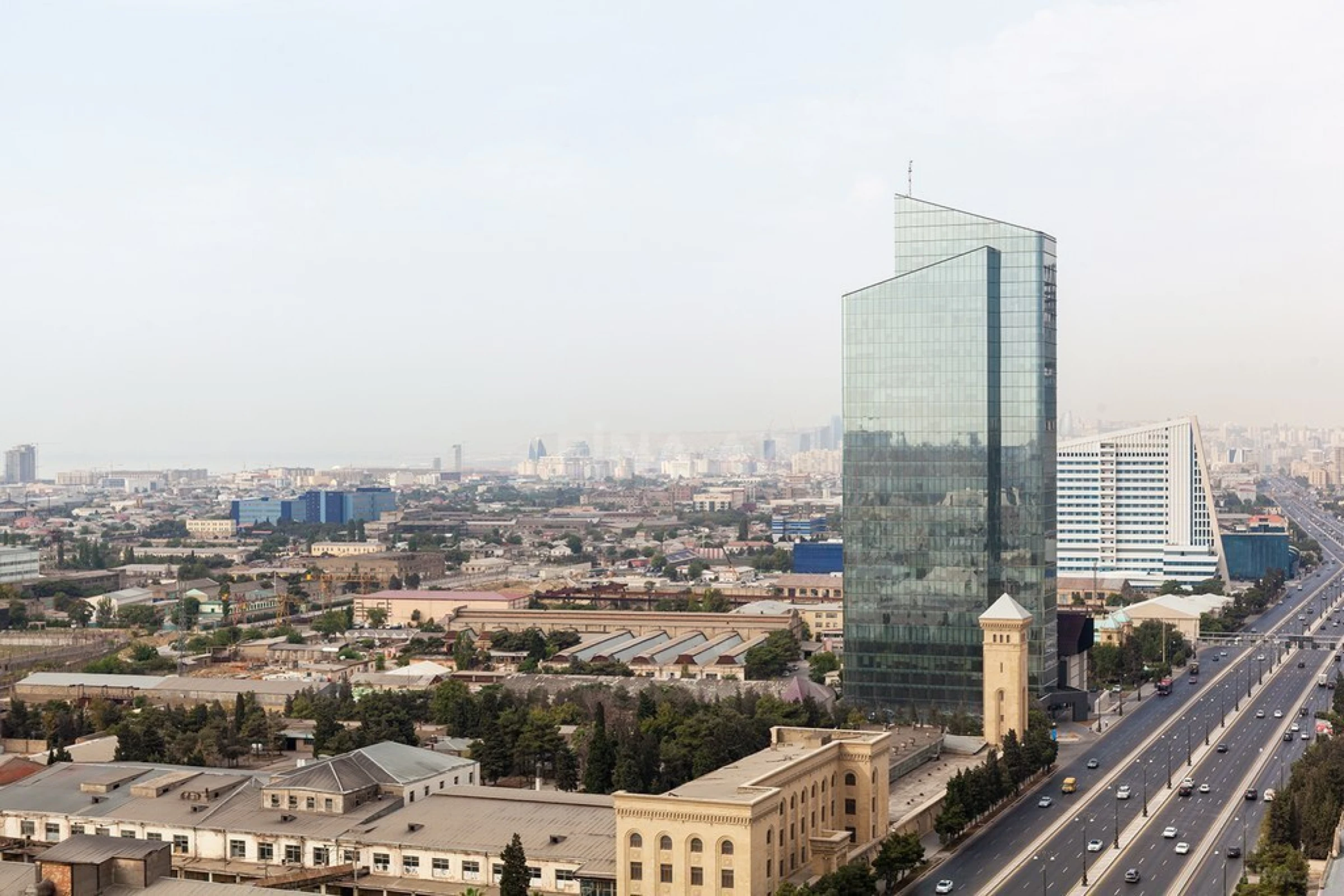 Kirayə verilir 1 otaqlı ofis 24 m²