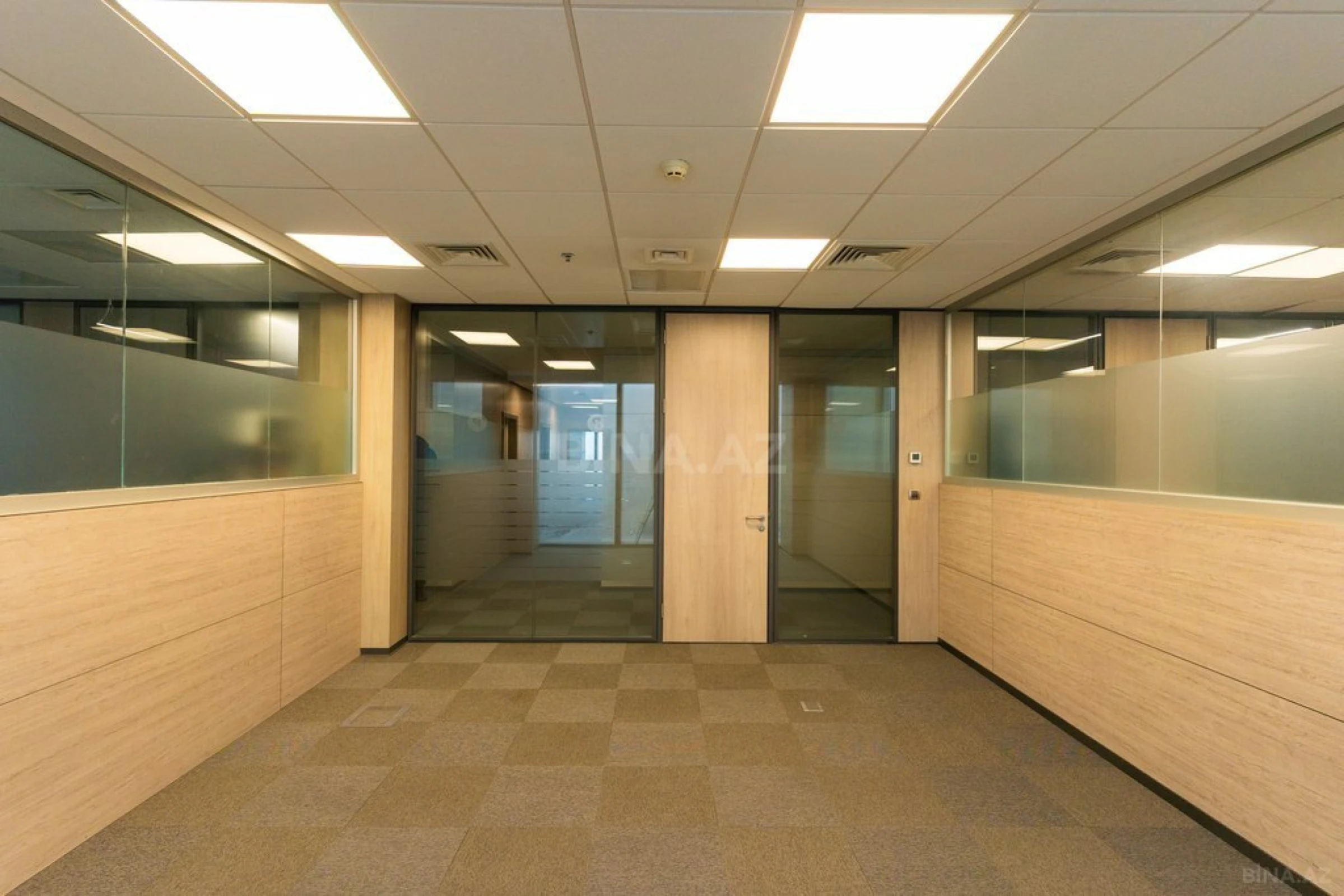 Kirayə verilir 1 otaqlı ofis 24 m²