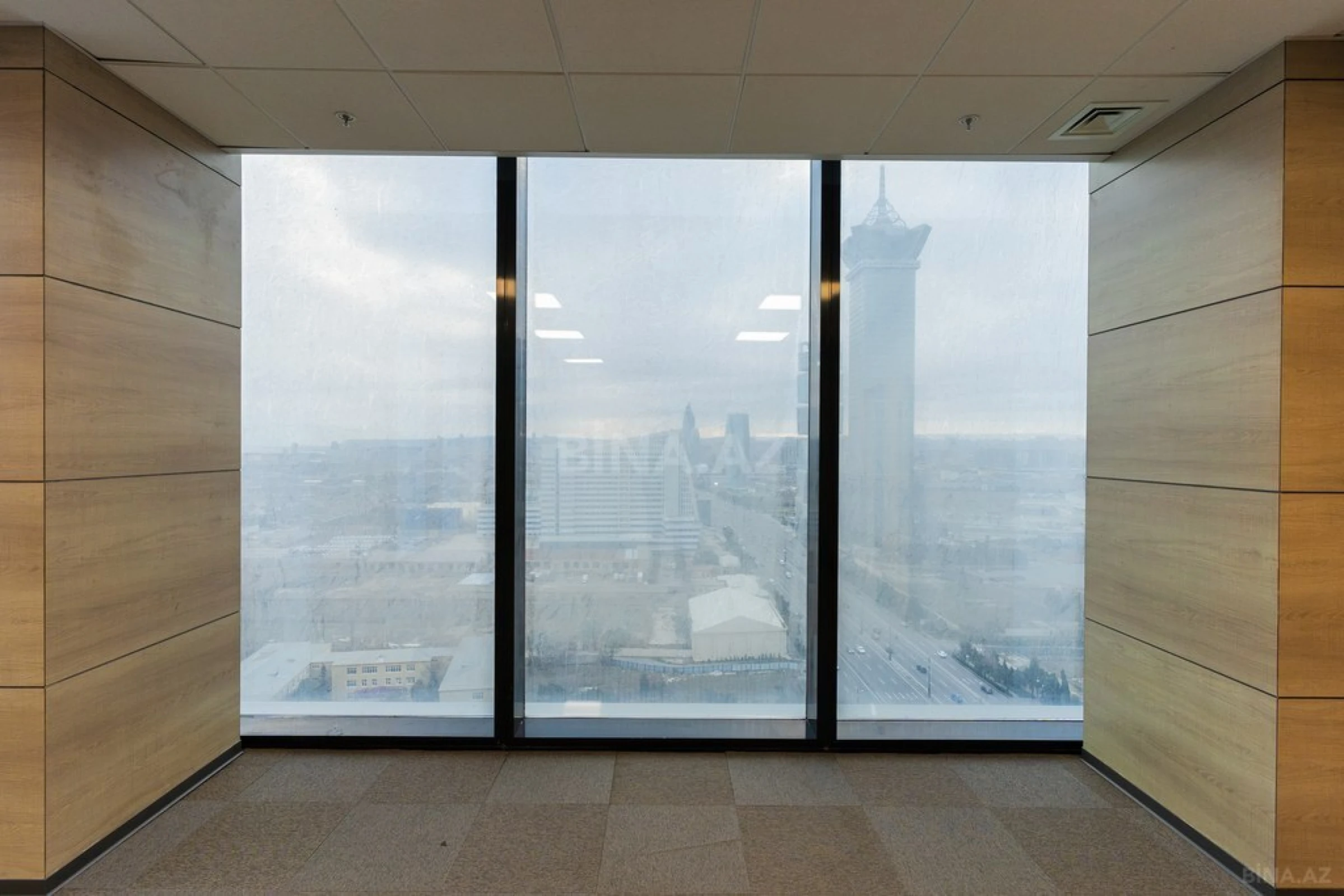 Kirayə verilir 1 otaqlı ofis 24 m²