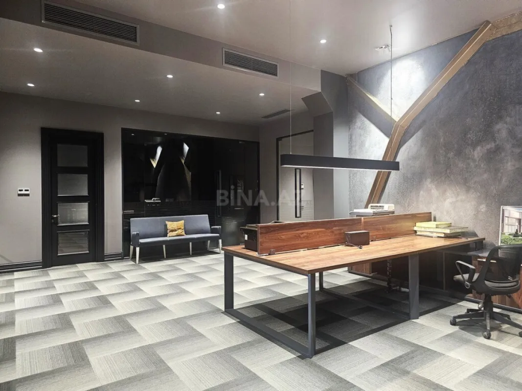 Satılır obyekt 1400 m²