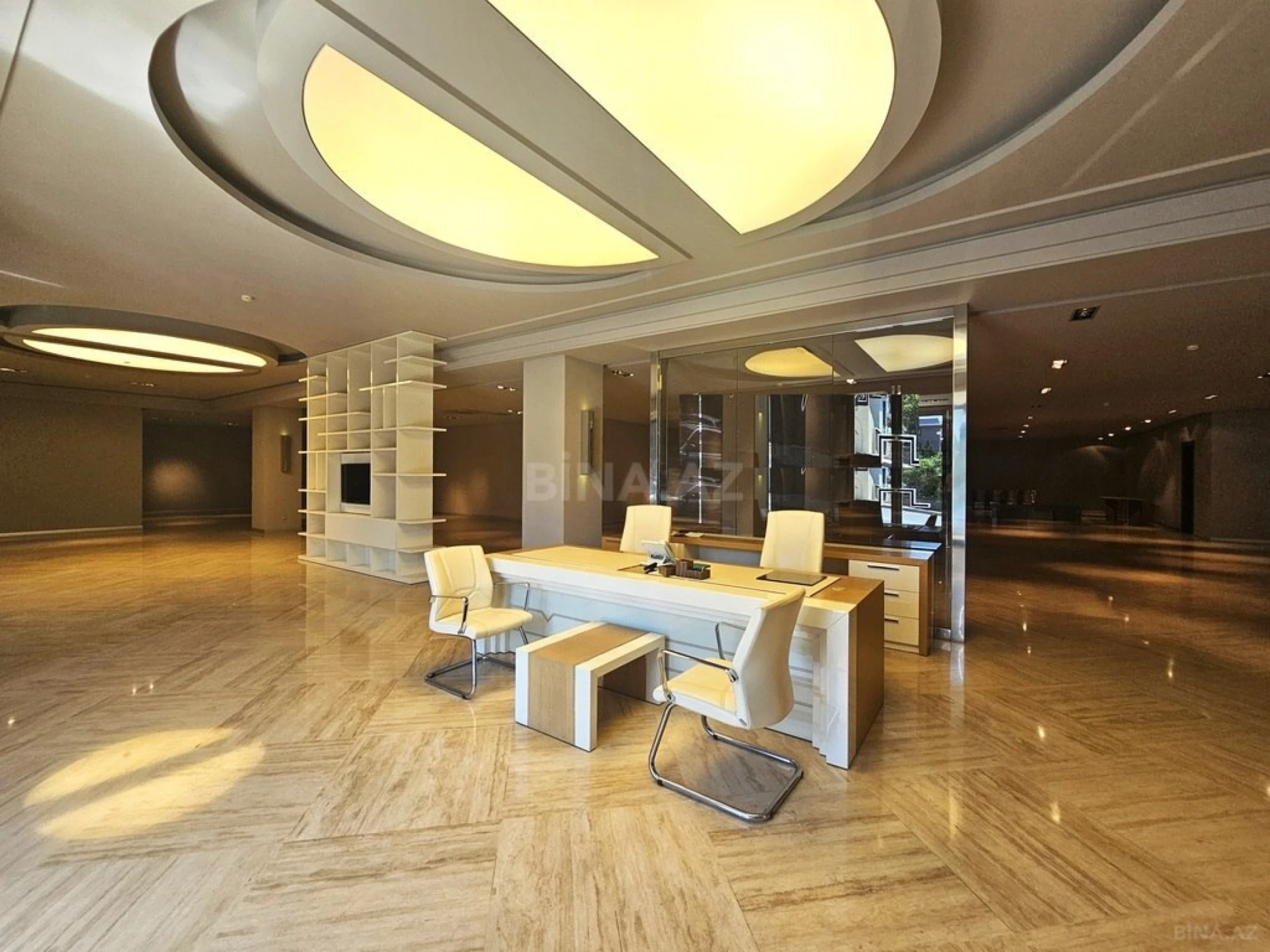 Satılır obyekt 1400 m²