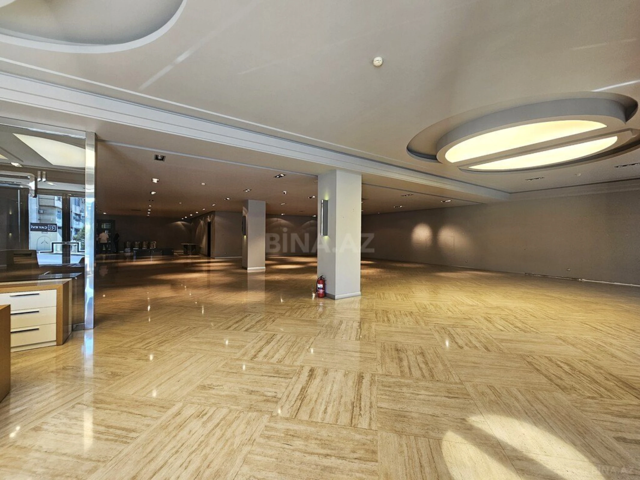 Satılır obyekt 1400 m²