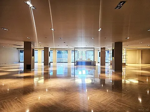 Satılır obyekt 1400 m² — Bakı, Memar Əcəmi yanı 1400.00 m²