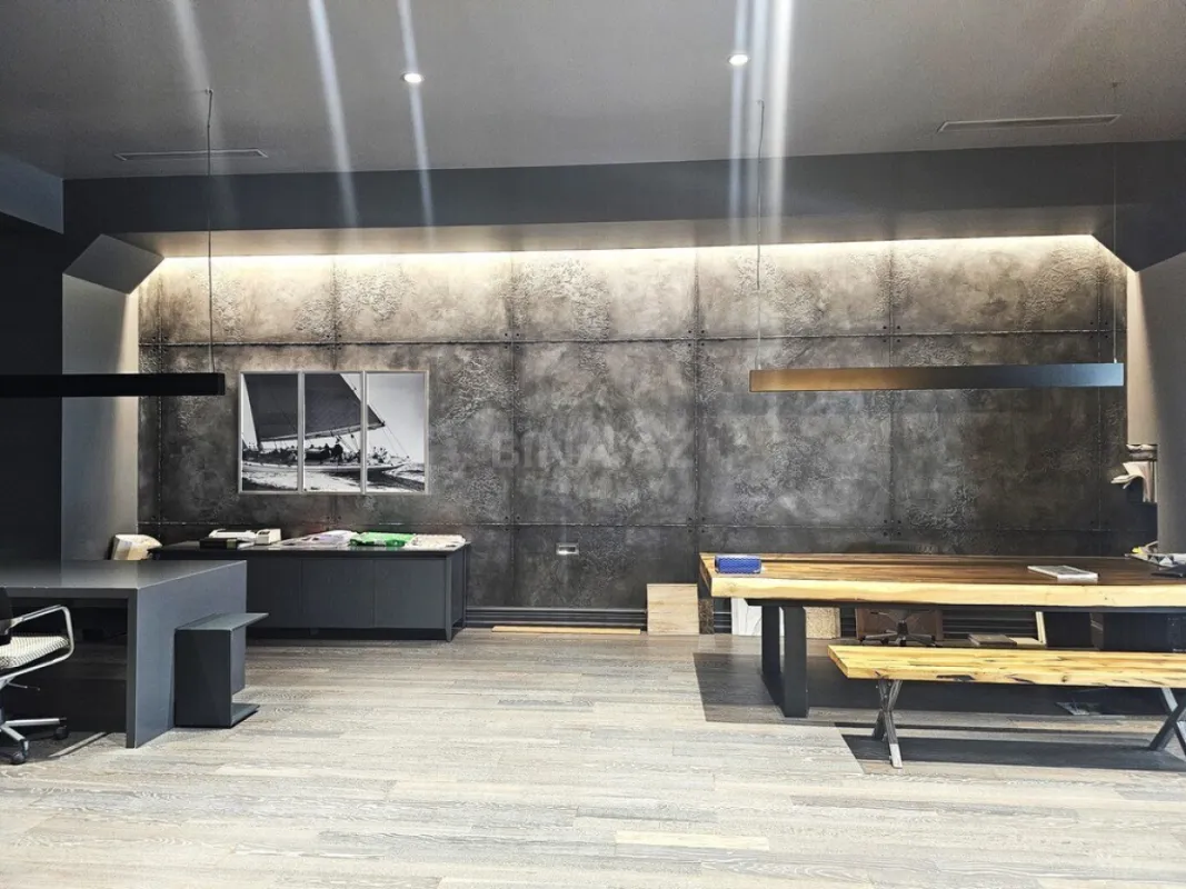 Satılır obyekt 1400 m²