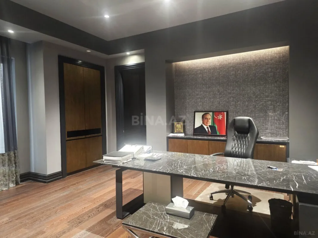 Satılır obyekt 1400 m²