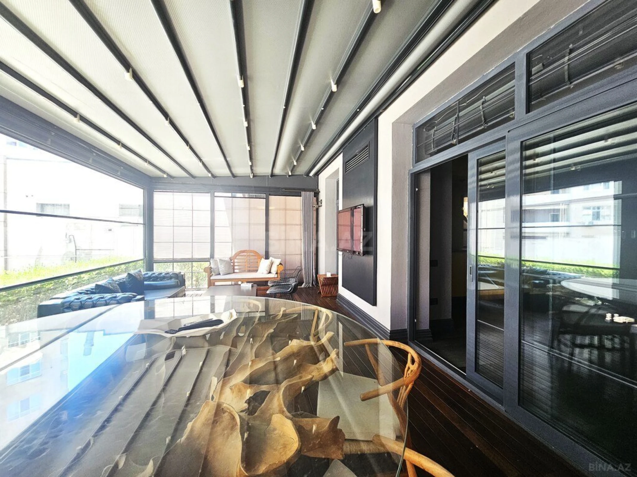 Satılır obyekt 1400 m²