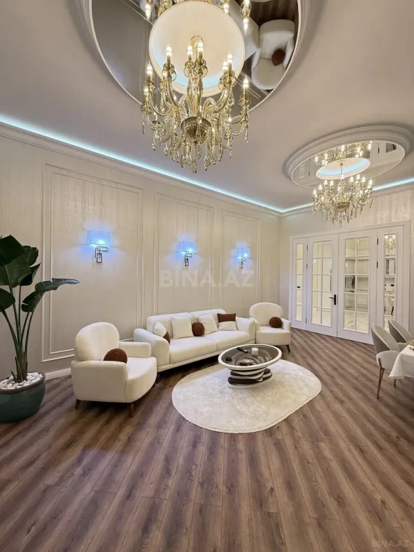 Satılır 4 otaqlı həyət evi 200 m²