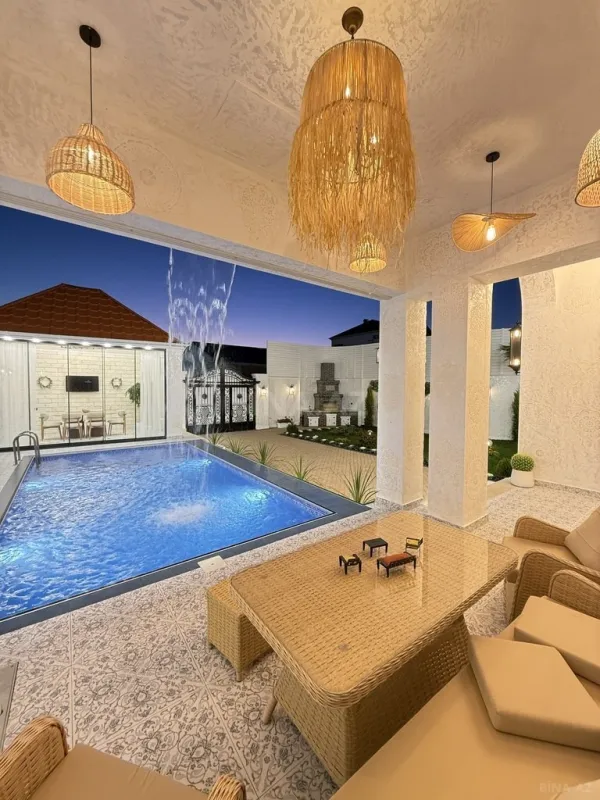 Satılır 4 otaqlı həyət evi 200 m²