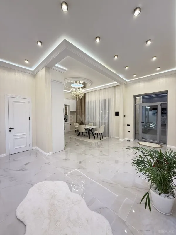 Satılır 4 otaqlı həyət evi 200 m²