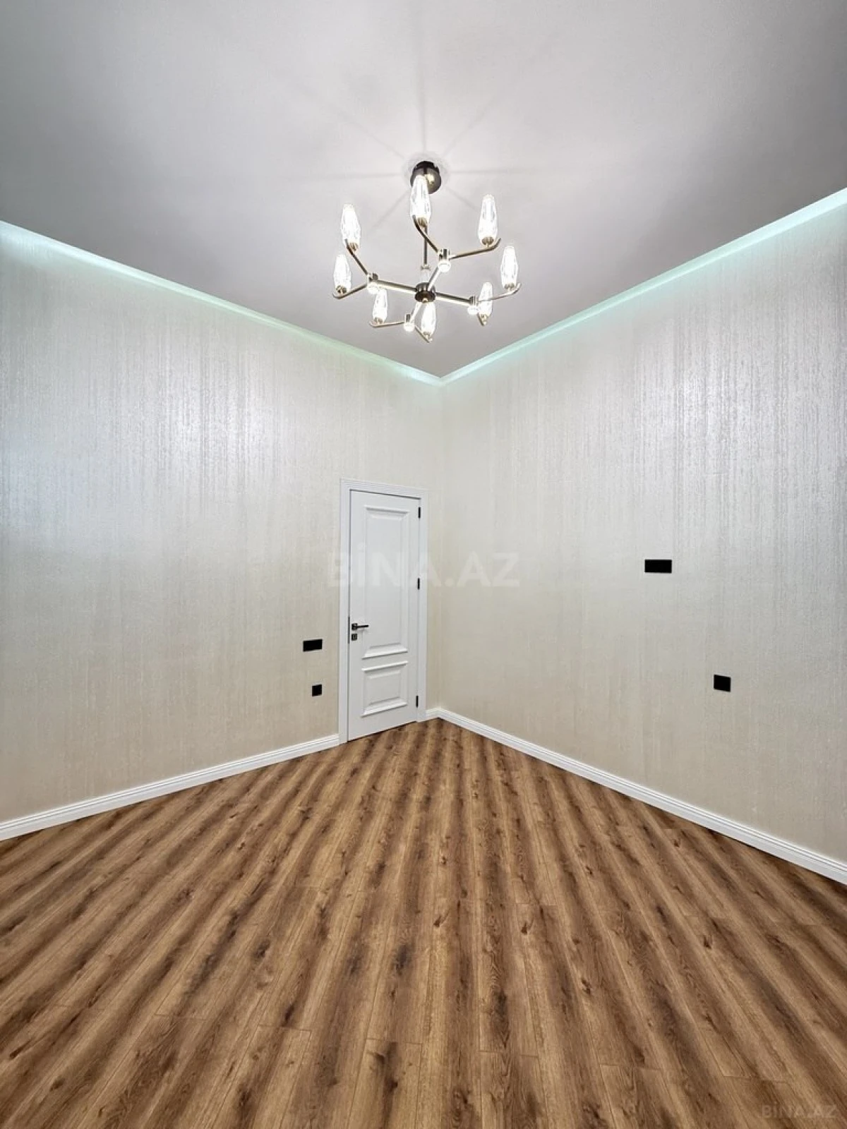 Satılır 4 otaqlı həyət evi 200 m²