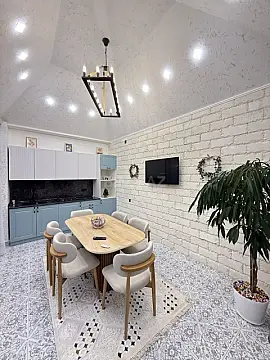 Satılır 4 otaqlı həyət evi 200 m²