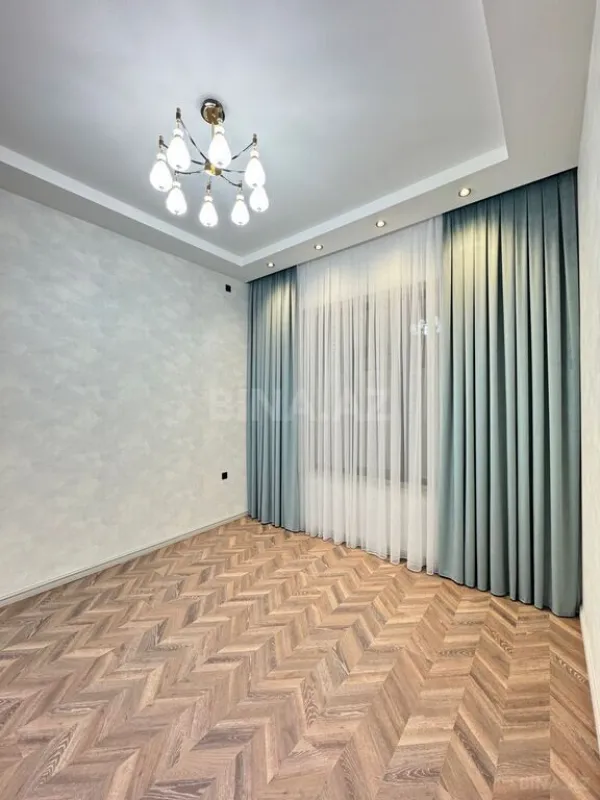 Satılır 4 otaqlı həyət evi 220 m²