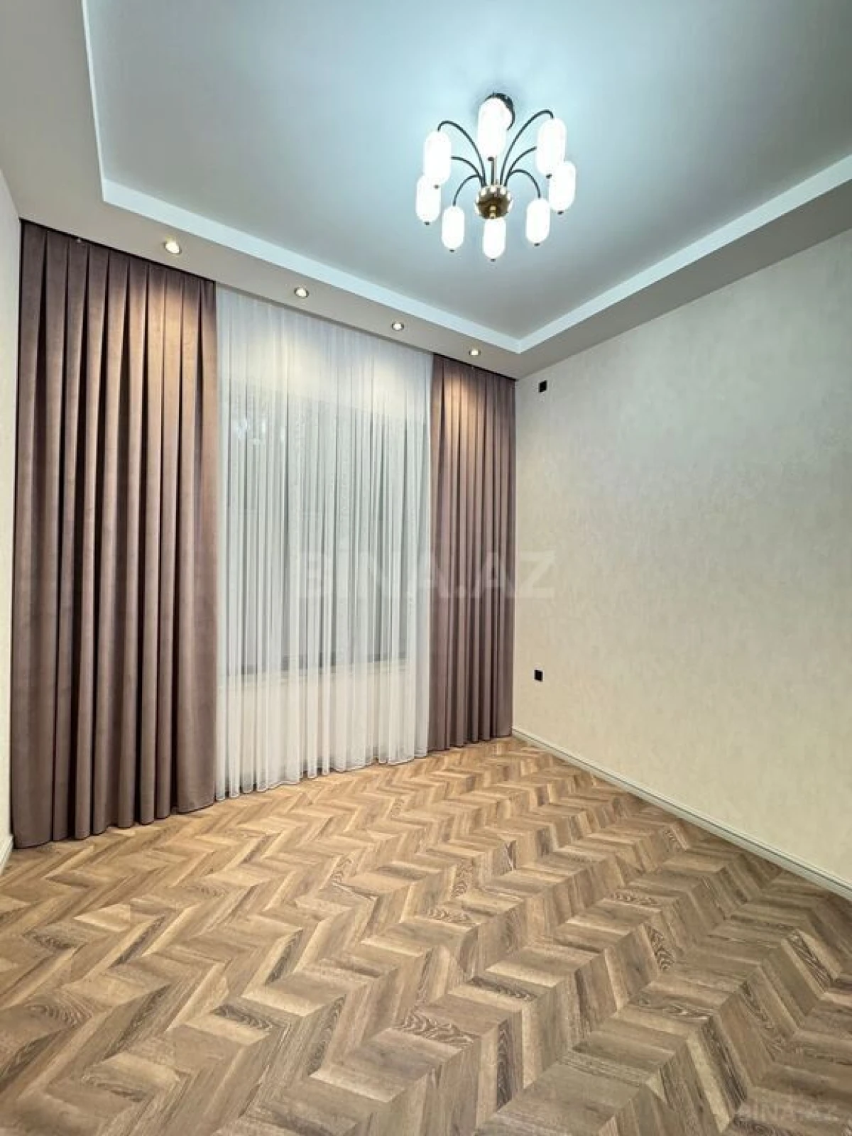 Satılır 4 otaqlı həyət evi 220 m²