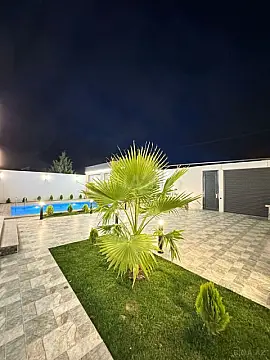 Satılır 4 otaqlı həyət evi 220 m²