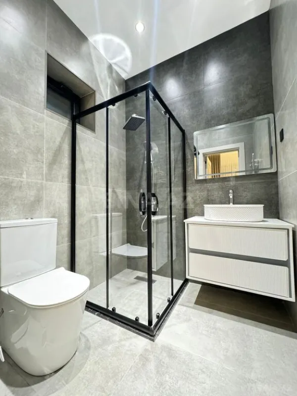 Satılır 4 otaqlı həyət evi 220 m²