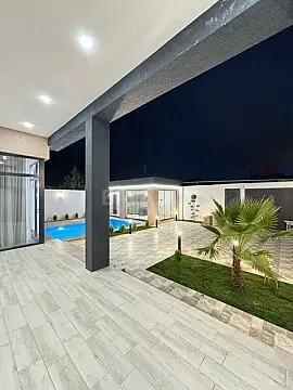 Satılır 4 otaqlı həyət evi 220 m²